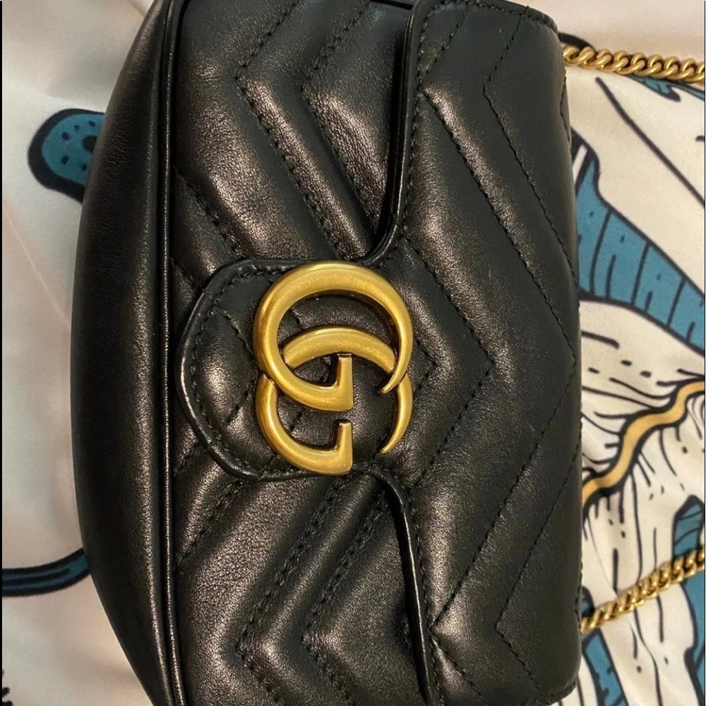 **AUTHENTIC Gucci Marmont Super Mini 🖤